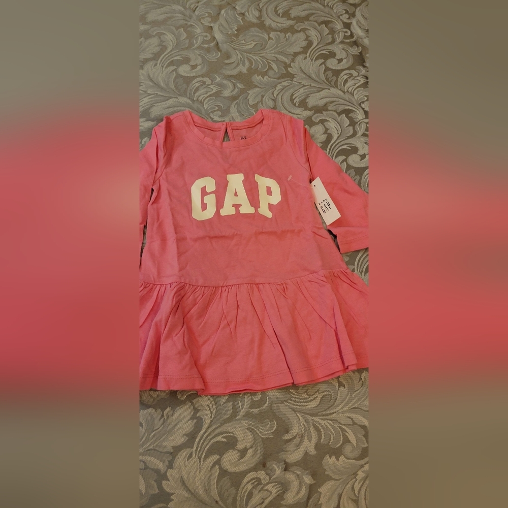 GAP NWT Logo Dress